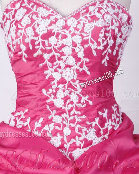 Sweetheart Fuchsia Quinceanera Dress with Appliques and Pick-ups